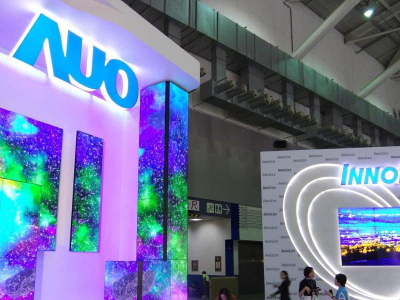 Under an asset-light strategy, Taiwanese panel makers are actively pivoting into advanced semiconductor packaging and optical communications.